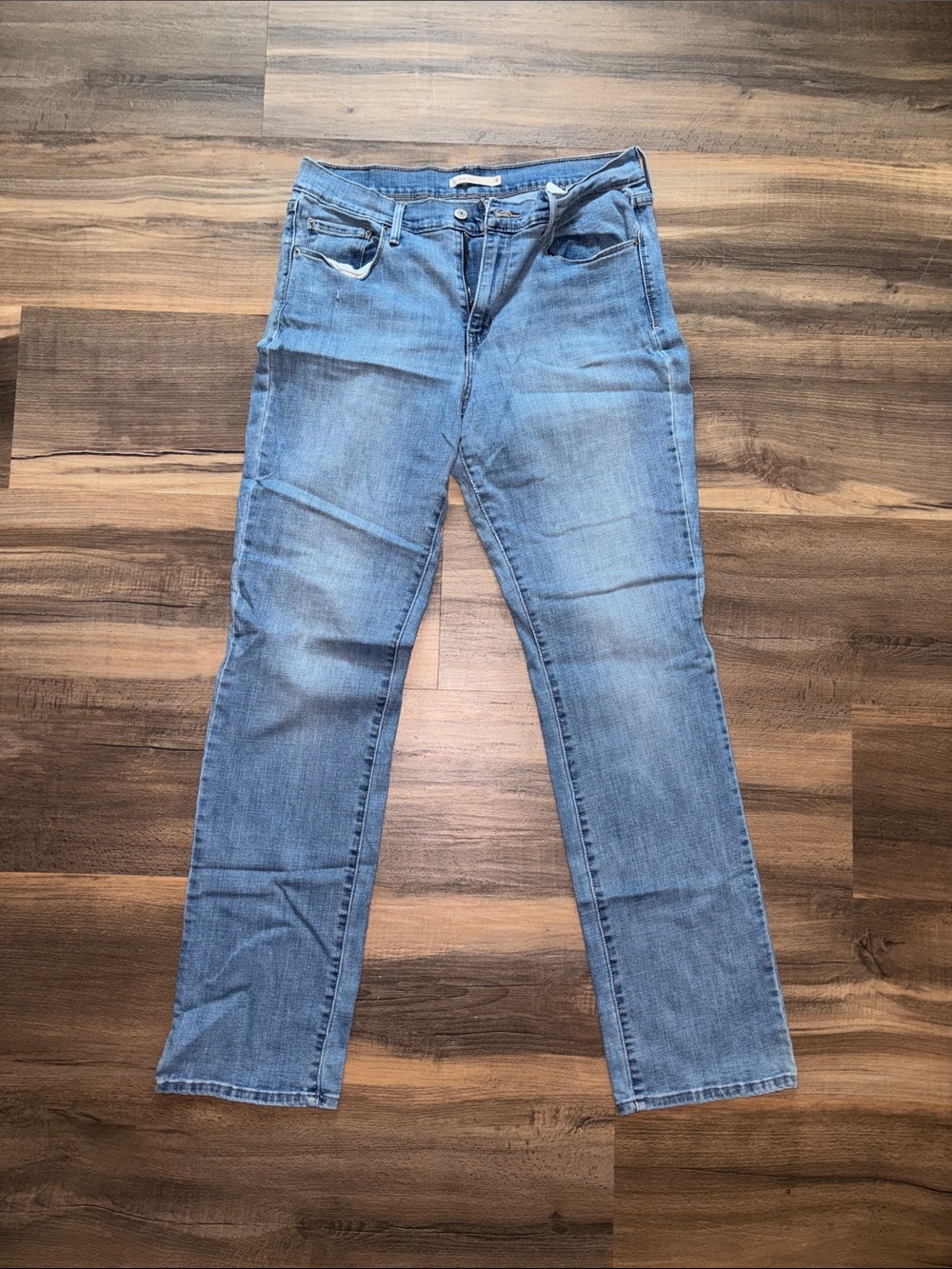 Levi's Women's Straight Leg Jeans in Light Blue